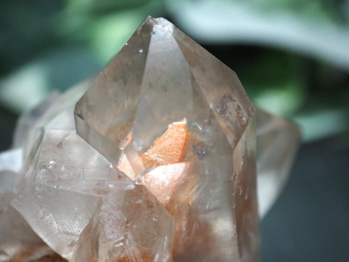 トマスゴンサガ産 水晶クラスター 1.2kg 原石 透明感 水晶 自然石①