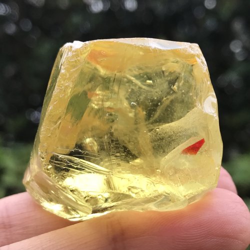 天然ガラス【原石】アンダラクリスタル　ソラリス