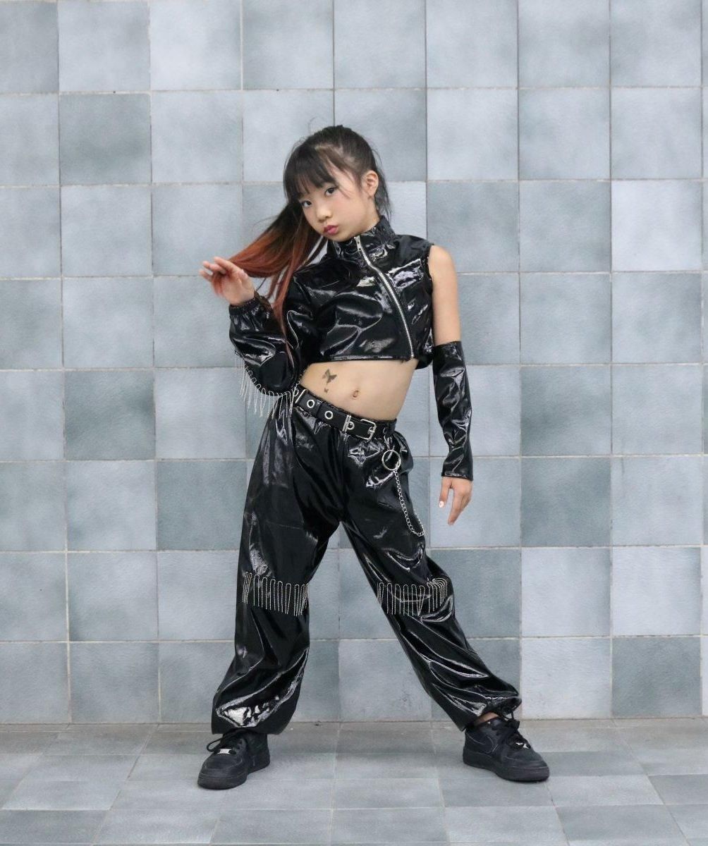 黒服のダンス rfokocxdc13101.jpg