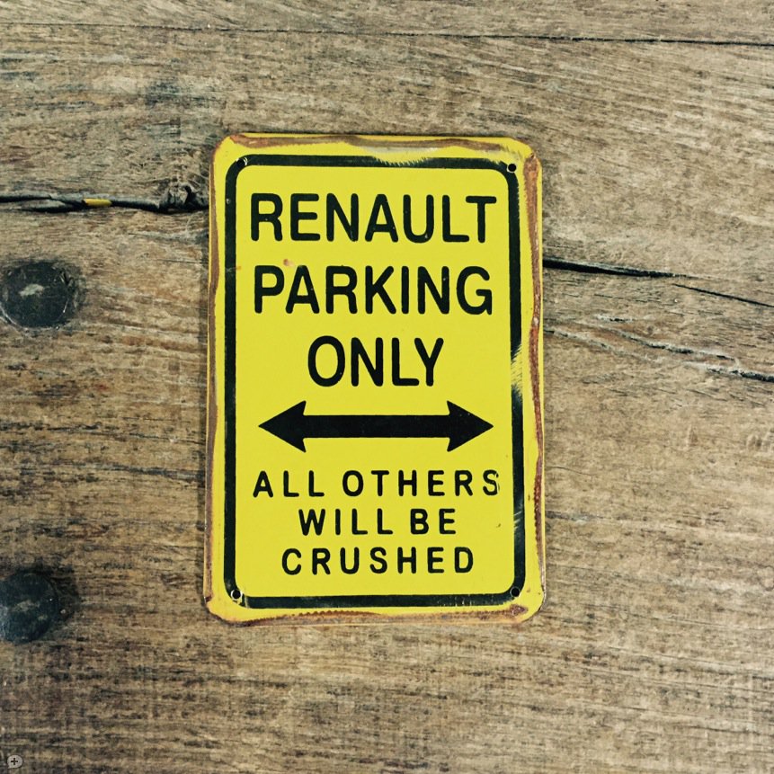 WARNING Renault PARKING ONLYブリキ看板-