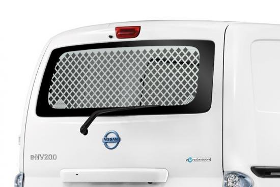 欧州日産純正 e-NV200用リアハッチウィンドウプロテクショングリル - パーツモアズ