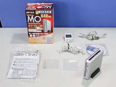 MO-CZ640U2 BUFFALO USB 2.0/1.1対応 640MB 3.5インチMOドライブ 外箱