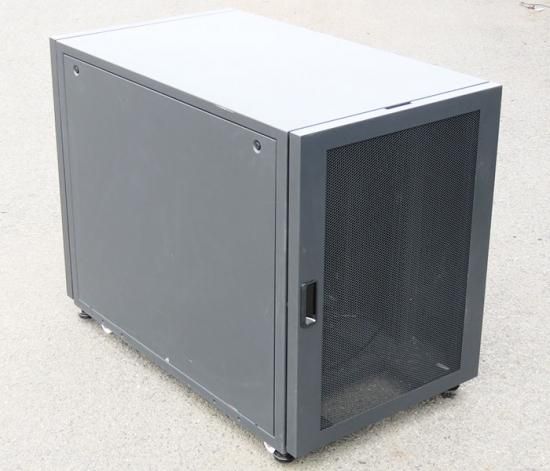 HITACHI 19インチ 16Uサーバーラック キャスター付き【中古