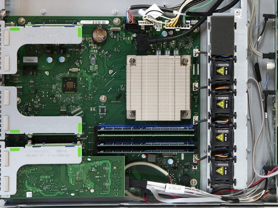 PRIMERGY RX1330 M1 PYR1331ZMY 富士通 Xeon Processor E3-1220 v3  3.10GHz/16GB/HDD非搭載/D2607-A21【中古】 - プリンター、サーバー、セキュリティは「アールデバイス」