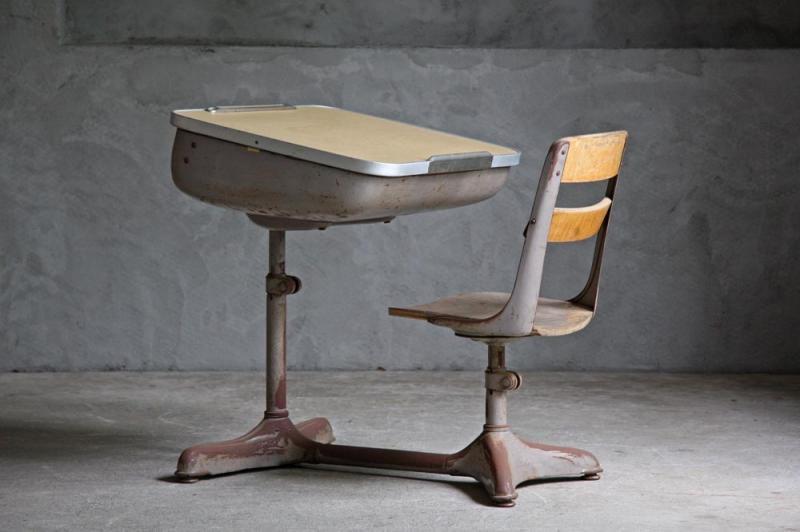 US SCHOOL DESK&CHAIR - ZEROMILE