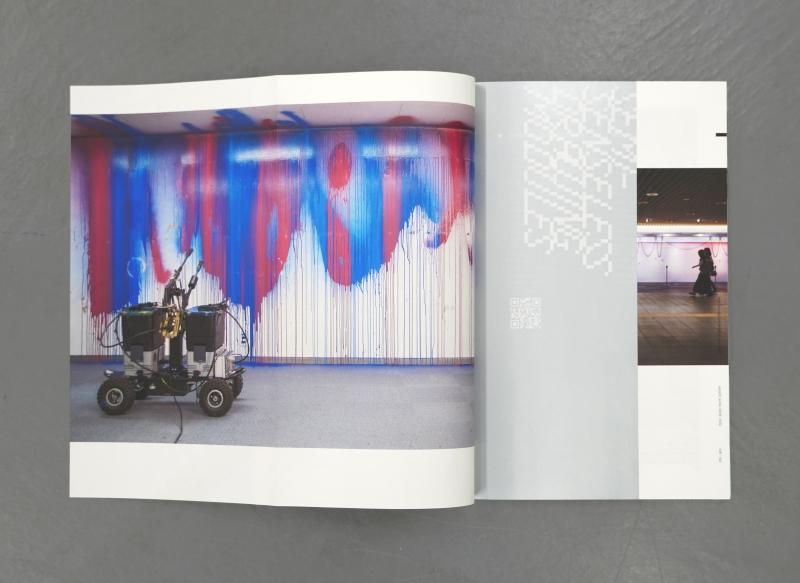 やんツー 作品集 『yang02 works 2009-2022』 - NADiff Online