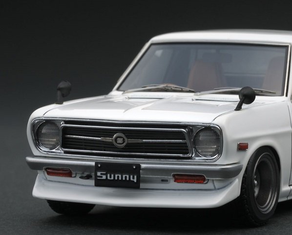 IG1115 1/43 Nissan Sunny Truck (B121) Long White - ig-model