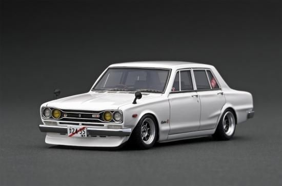 IG2435 1/43 Nissan Skyline 2000 GT-R (PGC10) White With Engine 