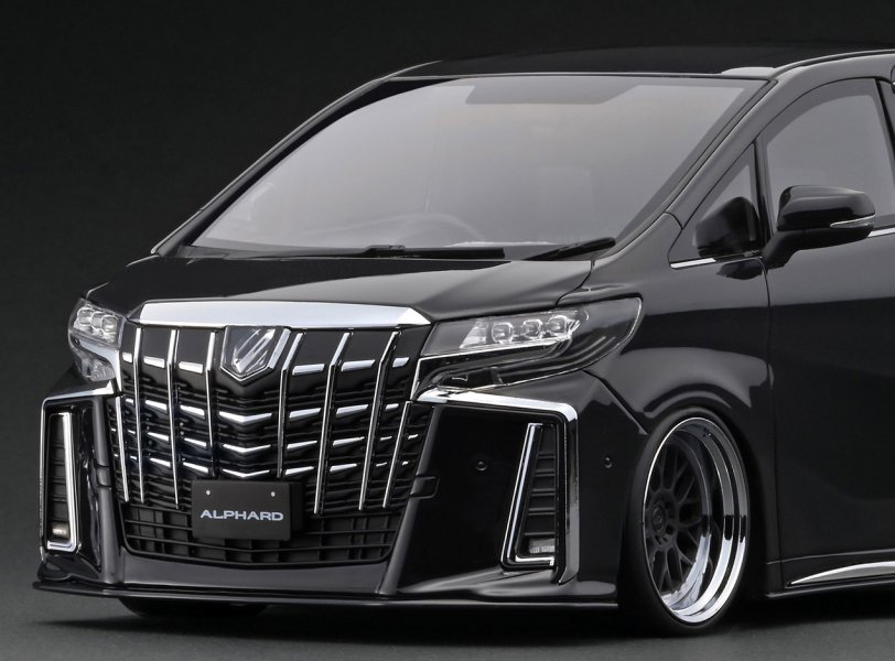 IG2432 1/18 Toyota Alphard (H30W) Executive Lounge S Black - ig-model