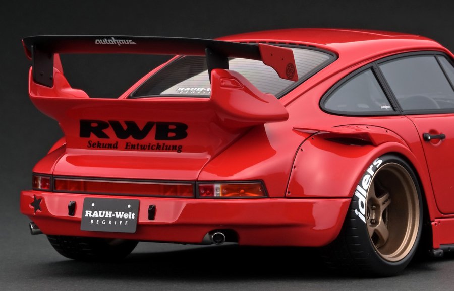 IG2477 1/18 RWB 930 Red - ig-model