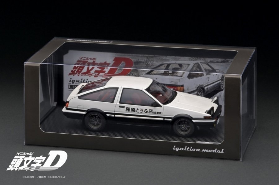 安価 1/18 INITIAL D AE86 カーボンボンネット 拓海フィギュア付属