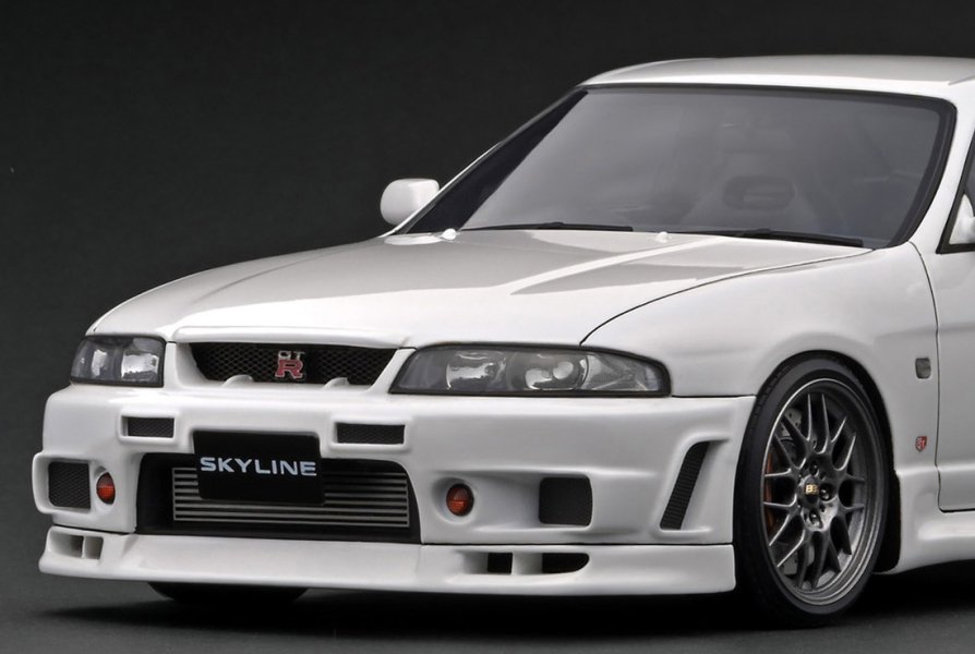 IG2684 1/18 Nissan Skyline GT-R (BCNR33) White - ig-model