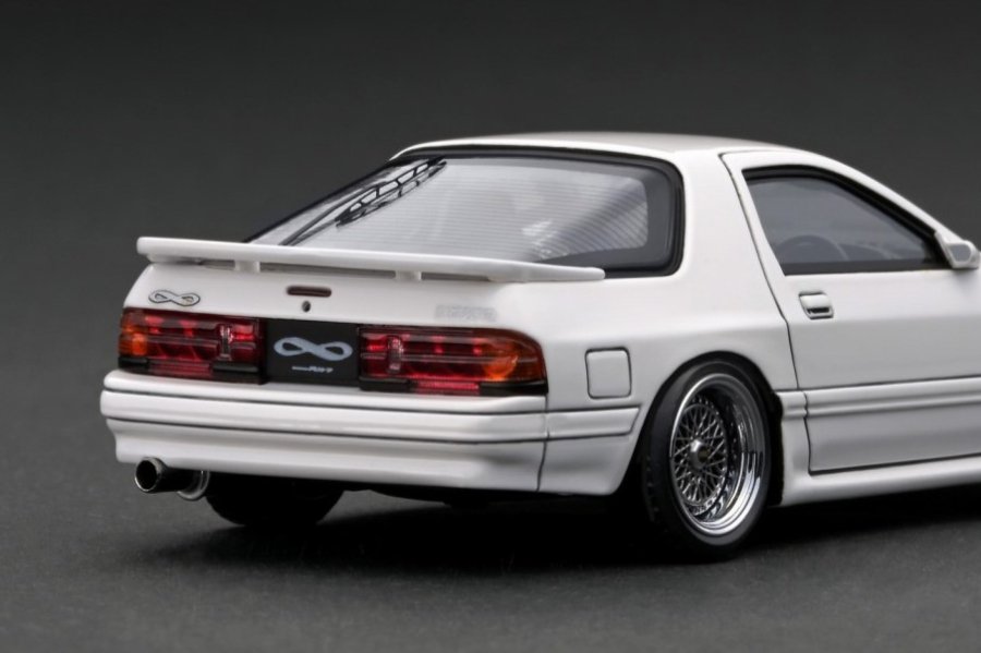 IG2943 1/43 Mazda Savanna RX-7 Infini (FC3S) White - ig-model