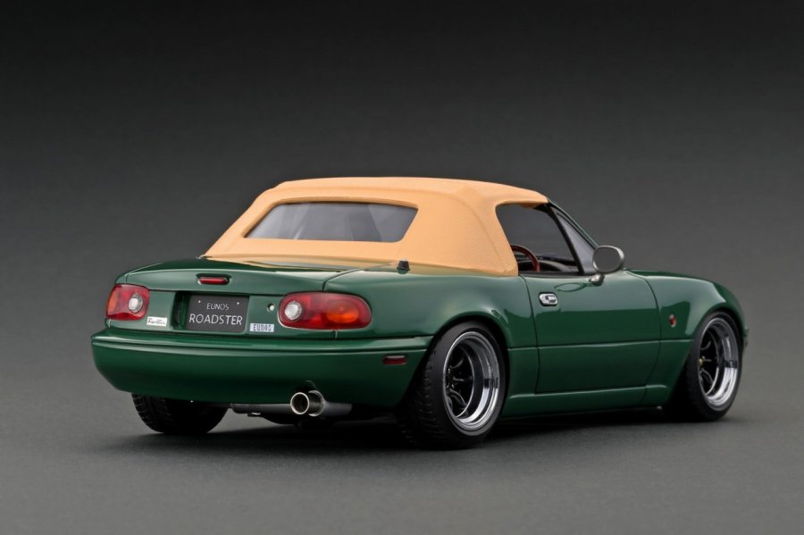 IG3196 1/18 Eunos Roadster (NA) Green - ig-model