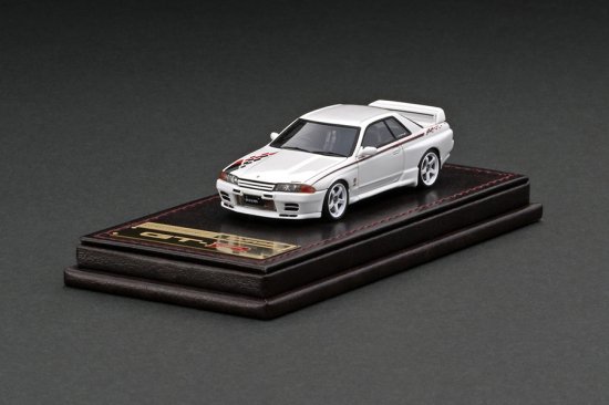 IG2688 1/64 Nissan Skyline GT-R Nismo (R32) White - ig-model