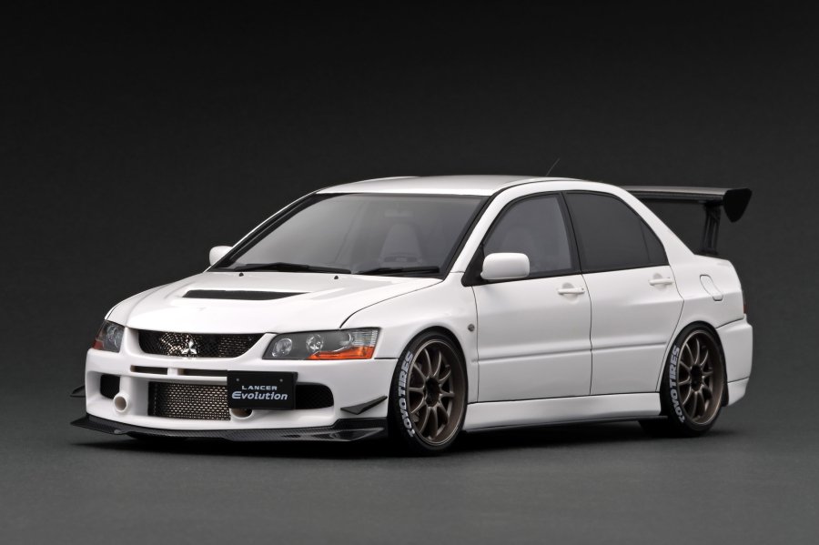 WEB限定】 IG2433 1/18 Mitsubishi Lancer Evolution IX (CT9A) White With Engine  - ig-model