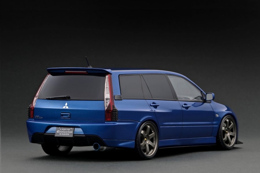 IG2772 1/18 Mitsubishi Lancer Evolution Wagon (CT9W) Blue - ig 