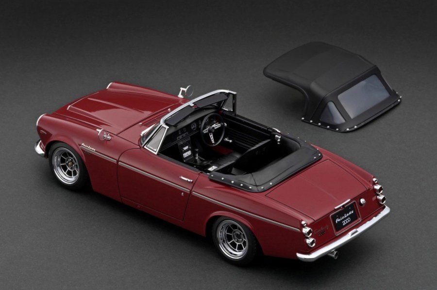 IG2710 1/18 DATSUN Fairlady 2000 (SR311) WineRed - ig-model