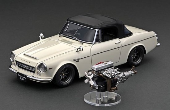 WEB限定】 IG2708 1/18 DATSUN Fairlady 2000 (SR311) White With Engine - ig-model