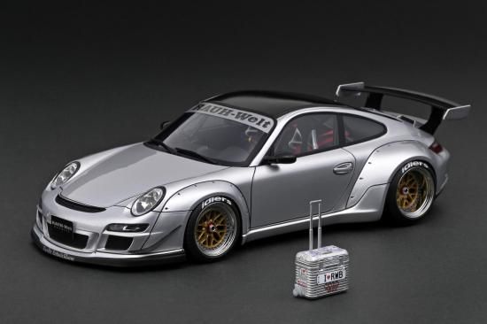 WEB限定】IG3253 1/18 RWB 997 GT3 Silver With RWB Suitcase WEB限定】IG3253 1/18 RWB 997 GT3 Silver With RWB Suitcase