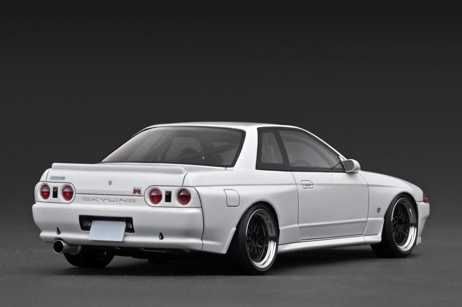 エディ　国内　プロモ ☆予約商品 IG3596 1/18 NISSAN SKYLINE GT-R (R32) White 湾岸