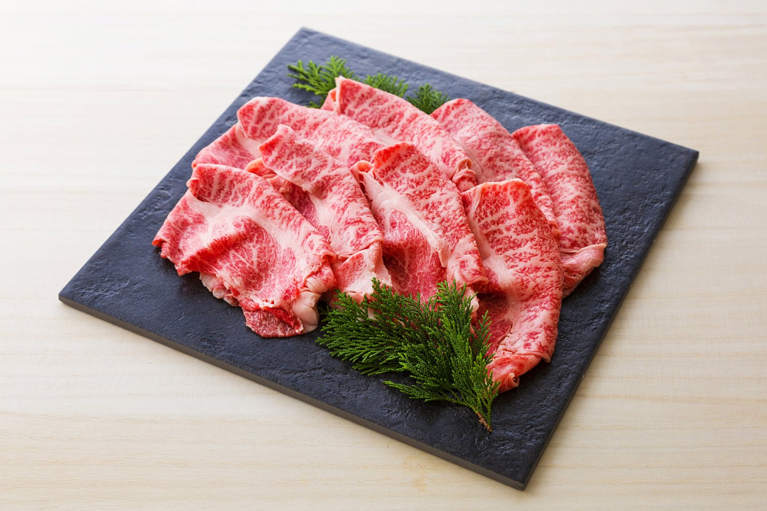 黒毛和牛 宮城県産 仙台牛肩ロース 「最上級部分」塊肉 2400g - 食品