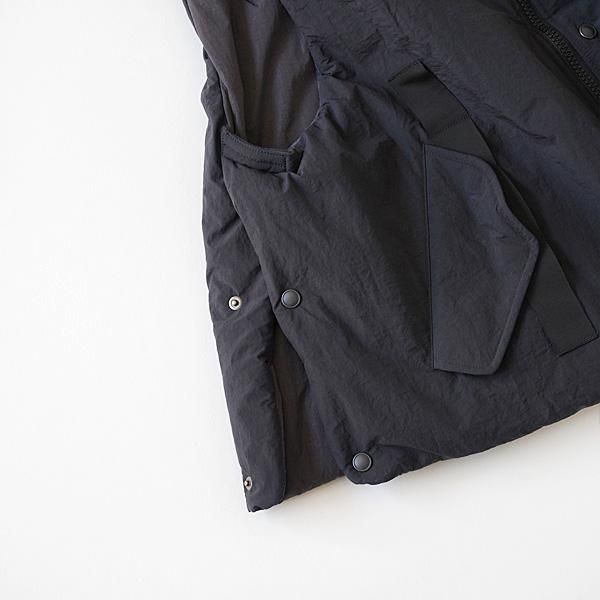 で*そ様 Gurank Padded vest ブラック グランク ベスト 中綿 Gurank - Padded vest - BLUE NEON