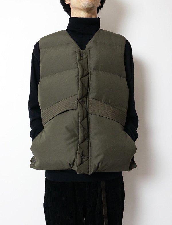 MANUAL ALPHABET・NANGA - TRAILBLAZER 3rd DOWN VEST - BLUE NEON