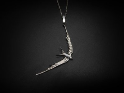 silly essence/swallow pendant/silver