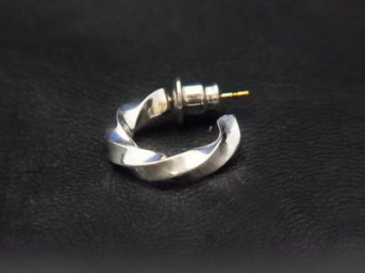 silly essence/medium edge twist pierce/silver