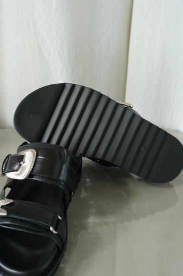 SHARK SOLE METAL SANDALS - IDIOME | ONLINE SHOP 熊本のセレクトショップ