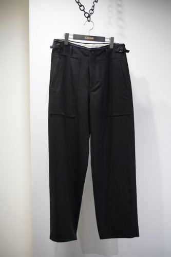 BIG POCKETS PANTS<img class='new_mark_img2' src='https://img.shop-pro.jp/img/new/icons14.gif' style='border:none;display:inline;margin:0px;padding:0px;width:auto;' />
