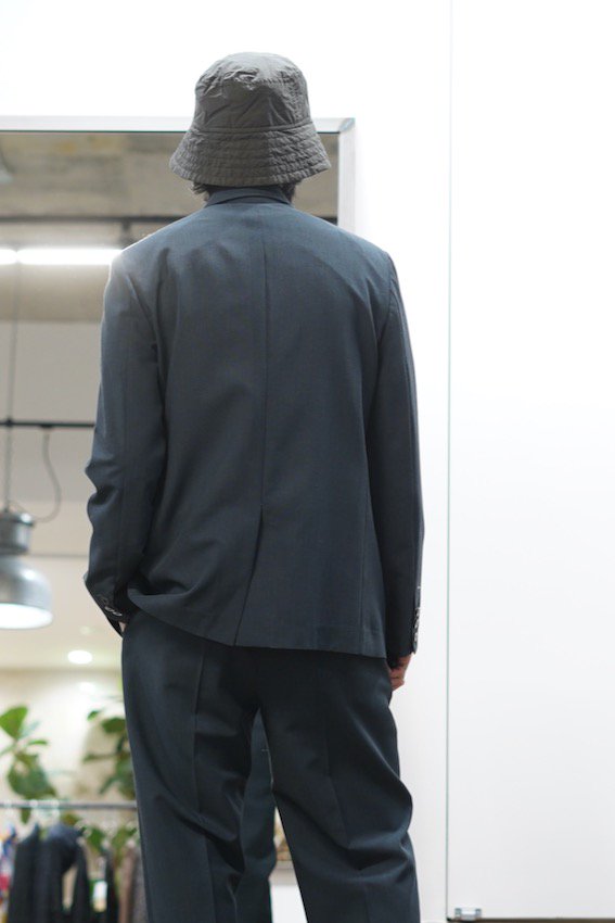 NOTCH LESS COLLAR JACKET - IDIOME | ONLINE SHOP 熊本のセレクトショップ