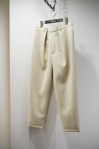 Customized Tuck Trousers