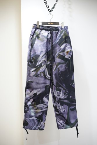 hem string jogger pants<img class='new_mark_img2' src='https://img.shop-pro.jp/img/new/icons14.gif' style='border:none;display:inline;margin:0px;padding:0px;width:auto;' />