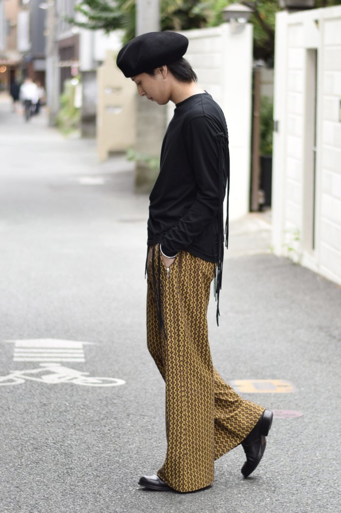 MASU CLOVER PILE FLARE PANTS HONEY BROWN | gulatilaw.com