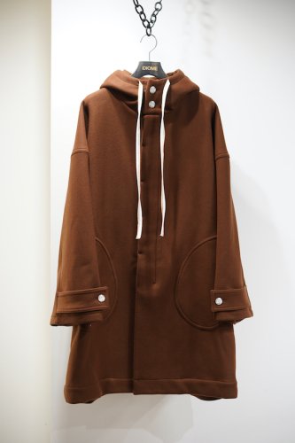 HOODED brown<img class='new_mark_img2' src='https://img.shop-pro.jp/img/new/icons14.gif' style='border:none;display:inline;margin:0px;padding:0px;width:auto;' />