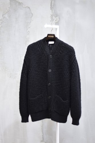 CHUNKY CARDIGAN<img class='new_mark_img2' src='https://img.shop-pro.jp/img/new/icons14.gif' style='border:none;display:inline;margin:0px;padding:0px;width:auto;' />