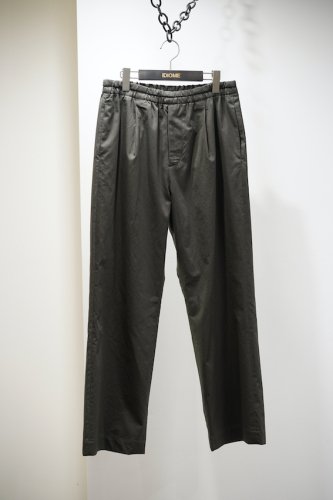 SEMI FLARED RELAXED PANTS o.c