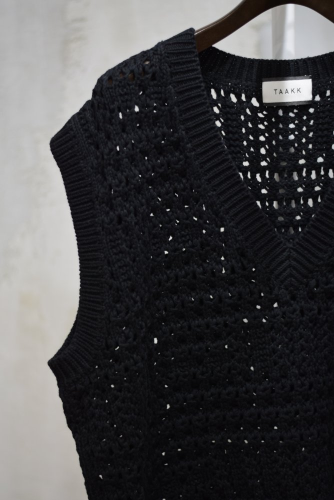 【2/1までの出品】hand knit vestこちらの値段で2月1日まで