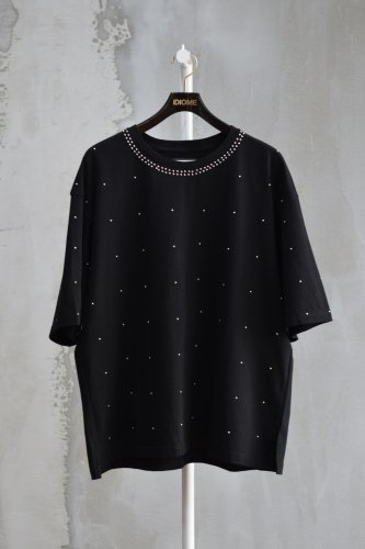 OVERSIZED STUDS T-SHIRTS<img class='new_mark_img2' src='https://img.shop-pro.jp/img/new/icons14.gif' style='border:none;display:inline;margin:0px;padding:0px;width:auto;' />