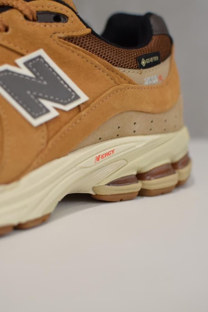 M2002R FF（スニーカー）｜New Balance（ニューバランス）のファッション通販 - ZOZOTOWN