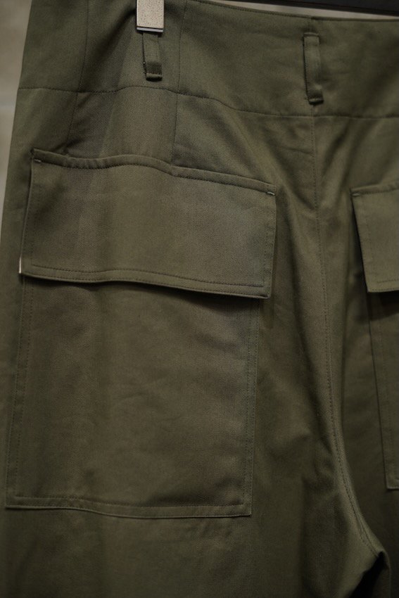 VOLUME PANTS WITH LINEN MIX BELT olive - IDIOME | ONLINE SHOP 熊本