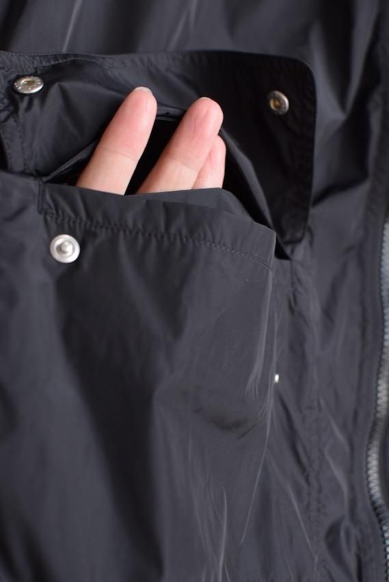 NYLON HOODED JACKET black - IDIOME | ONLINE SHOP 熊本のセレクト