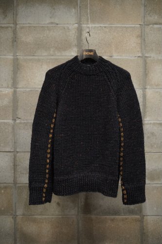 HAND KNIT SWEATER<img class='new_mark_img2' src='https://img.shop-pro.jp/img/new/icons14.gif' style='border:none;display:inline;margin:0px;padding:0px;width:auto;' />