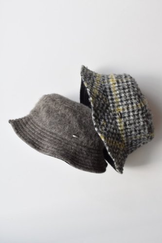 BUCKET HAT<img class='new_mark_img2' src='https://img.shop-pro.jp/img/new/icons14.gif' style='border:none;display:inline;margin:0px;padding:0px;width:auto;' />