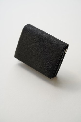 flap trifold wallet<img class='new_mark_img2' src='https://img.shop-pro.jp/img/new/icons14.gif' style='border:none;display:inline;margin:0px;padding:0px;width:auto;' />