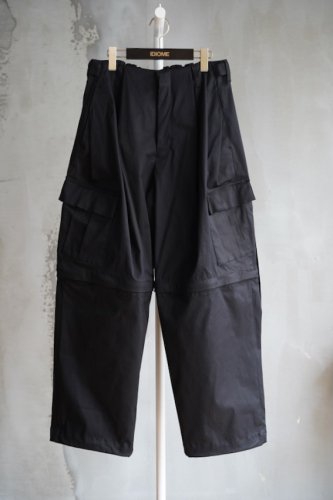 Detachable Cargo Pants<img class='new_mark_img2' src='https://img.shop-pro.jp/img/new/icons14.gif' style='border:none;display:inline;margin:0px;padding:0px;width:auto;' />