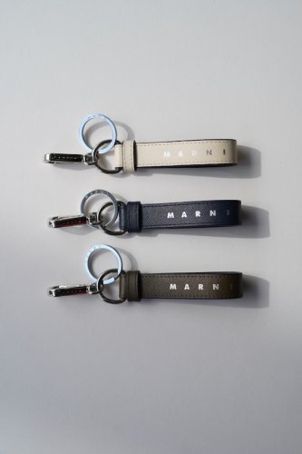 KEY HOLDER<img class='new_mark_img2' src='https://img.shop-pro.jp/img/new/icons14.gif' style='border:none;display:inline;margin:0px;padding:0px;width:auto;' />