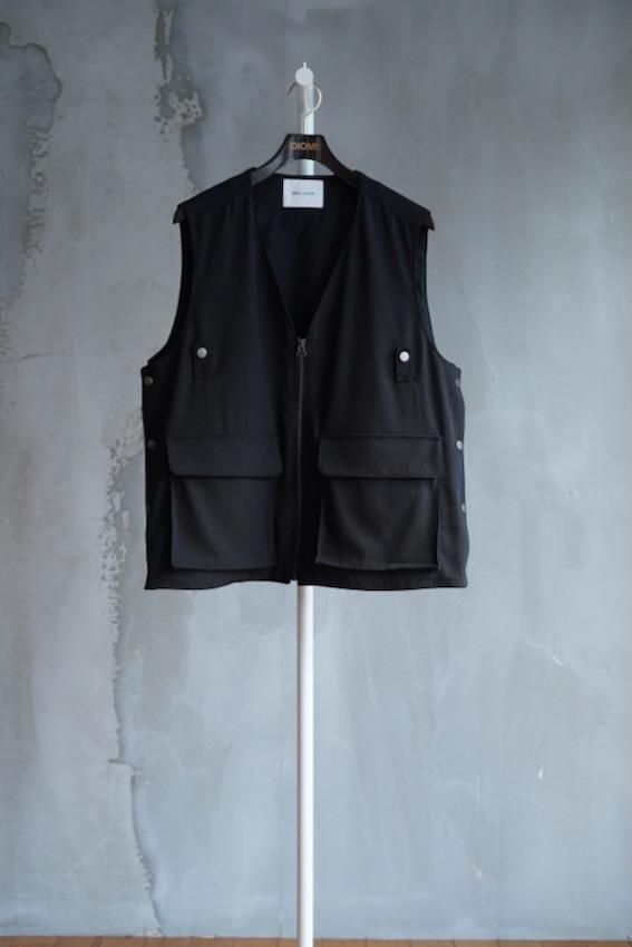 アパルトモン　Ponte Vest〈ポンチベスト〉黒 アパルトモン Ponte Vest〈ポンチベスト〉黒 トップス